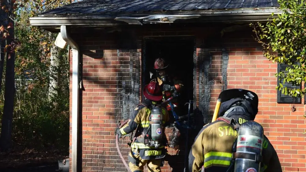 Statesboro Fire Dept. aggressive attack prevents house fire spread