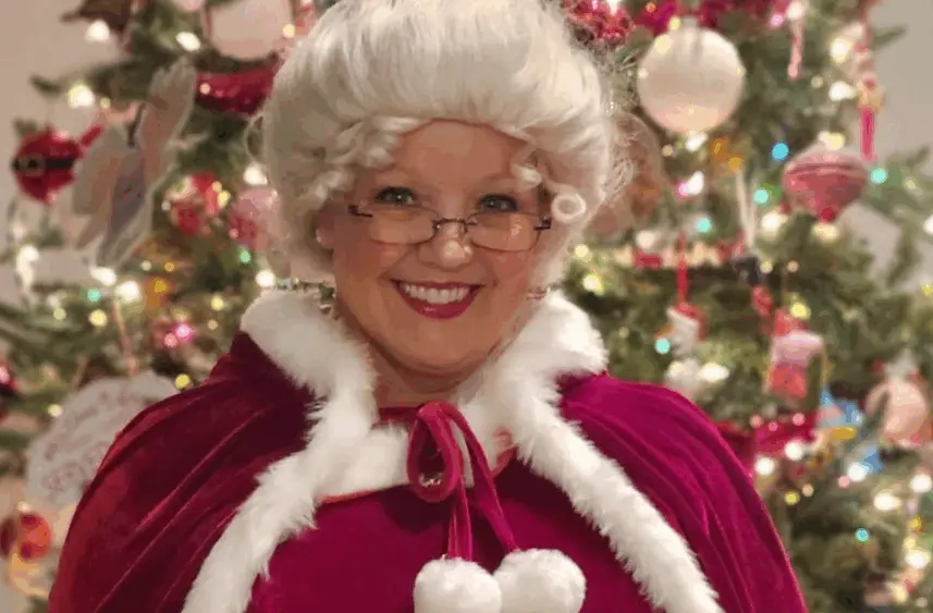 Mrs. Claus continues to spread holiday cheer in Coastal Georgia