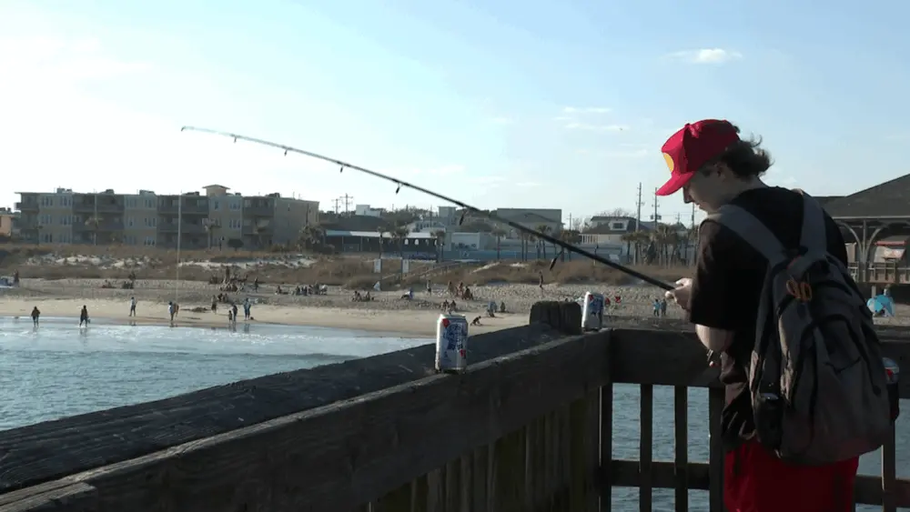 Visitors flock to Tybee during warm weekend