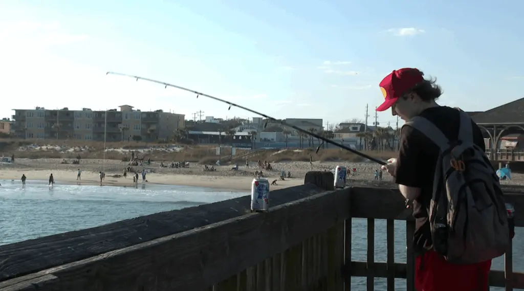 Visitors flock to Tybee during warm weekend