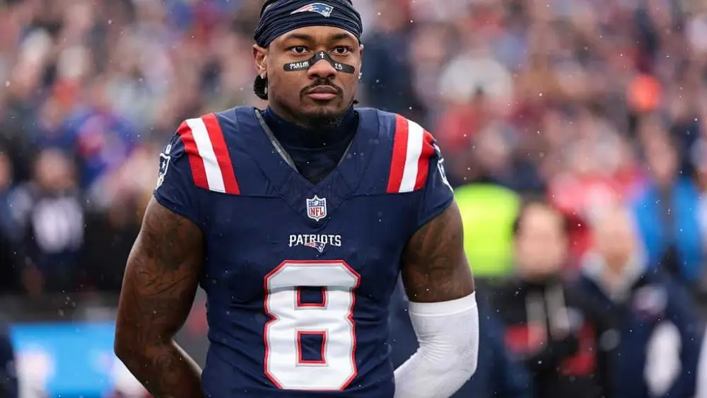 Patriots star receiver Stefon Diggs faces strangulation, assault charges