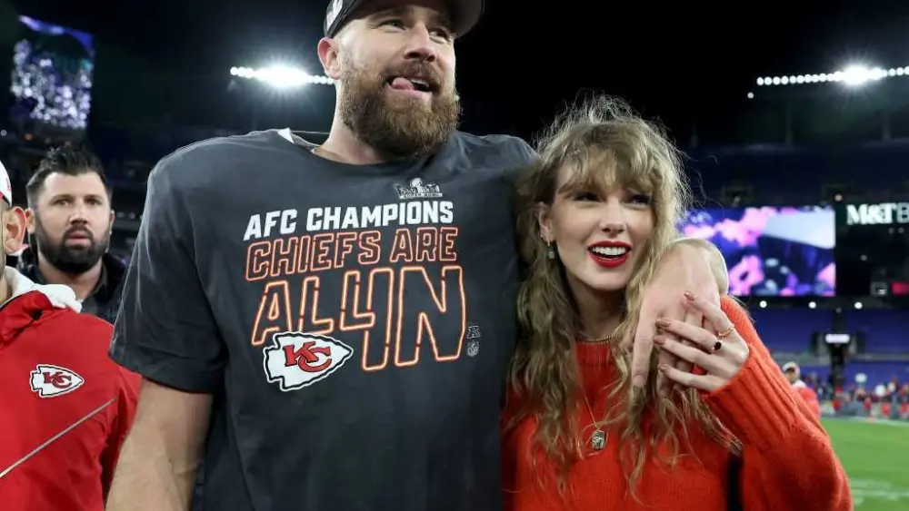 Employee at Arrowhead Stadium says Taylor Swift surprised her with $600 Christmas tip