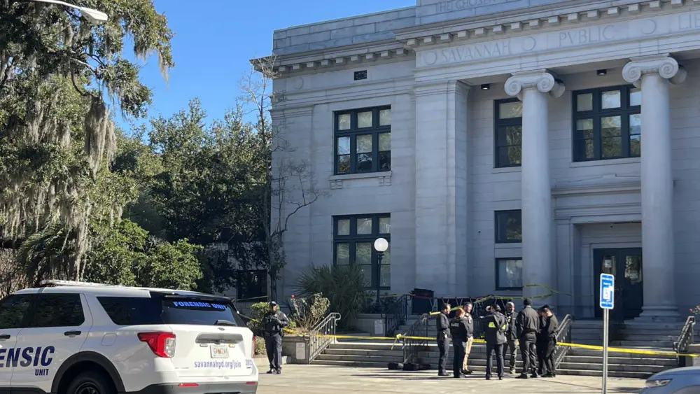Police respond after body found in Savannah
