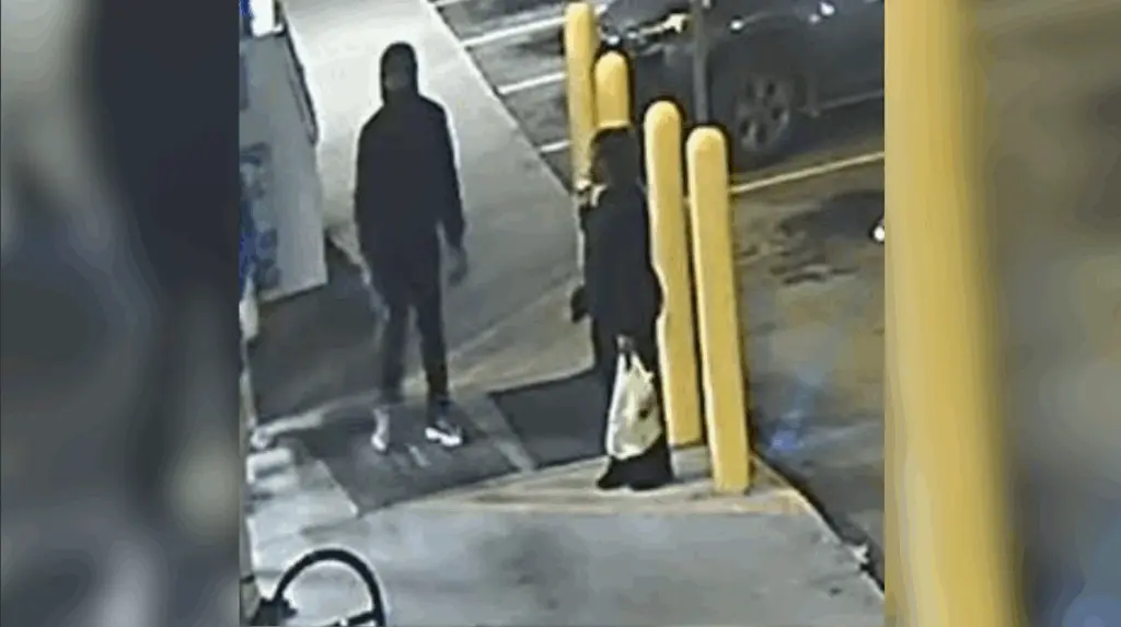 Dollar General employees robbed at gunpoint outside Port Wentworth store