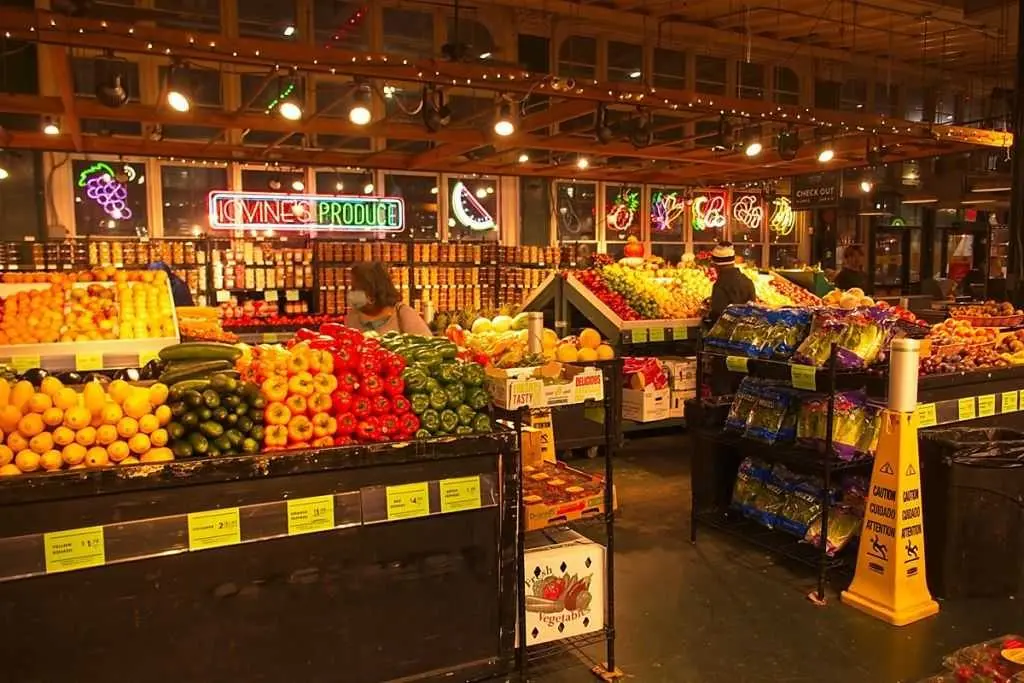 New dietary guidelines urge Americans to avoid processed foods and added sugar