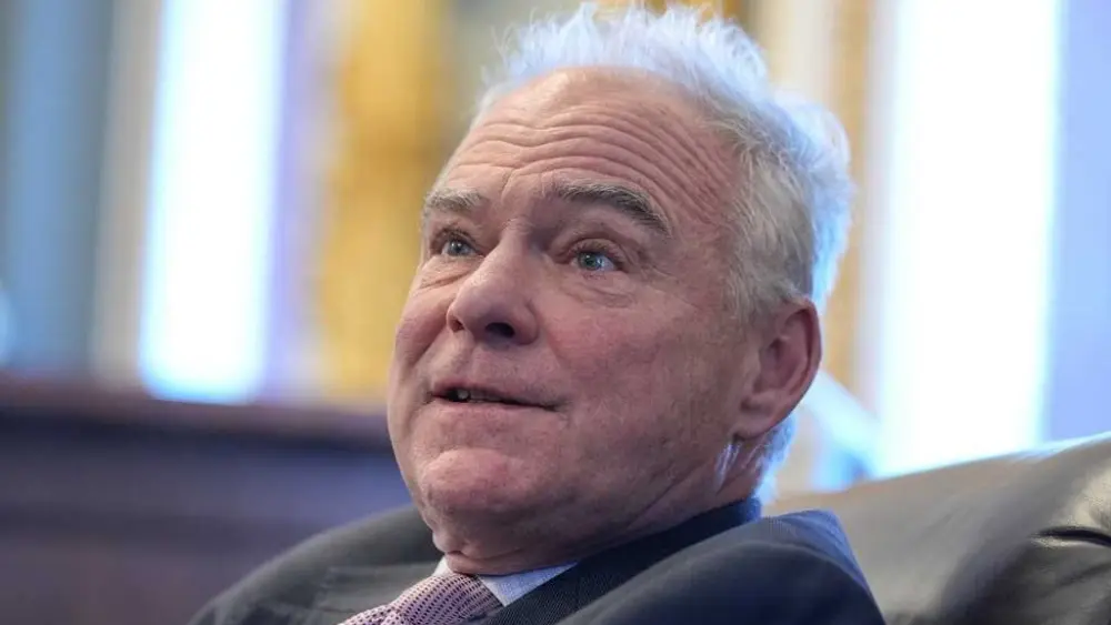 Senate advances resolution to limit Trump's war powers after Venezuela raid