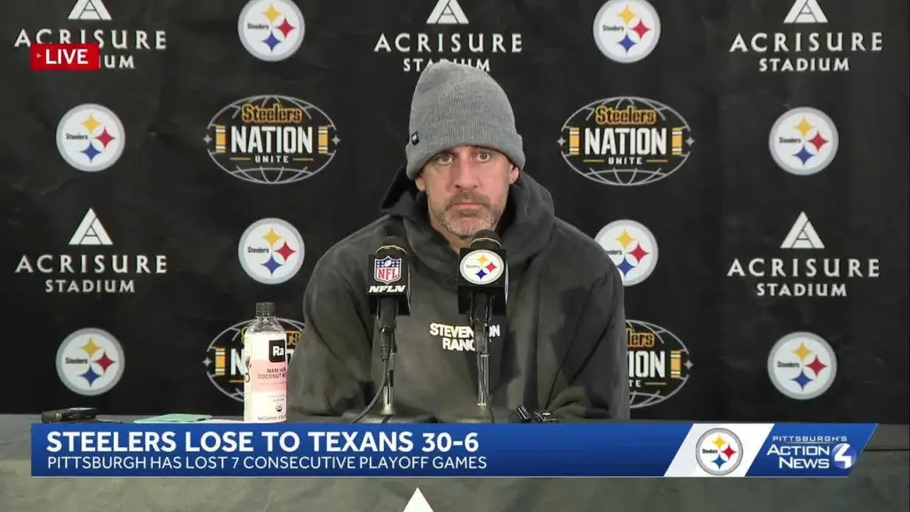 Aaron Rodgers' NFL future still up in the air: 'No emotional decisions'