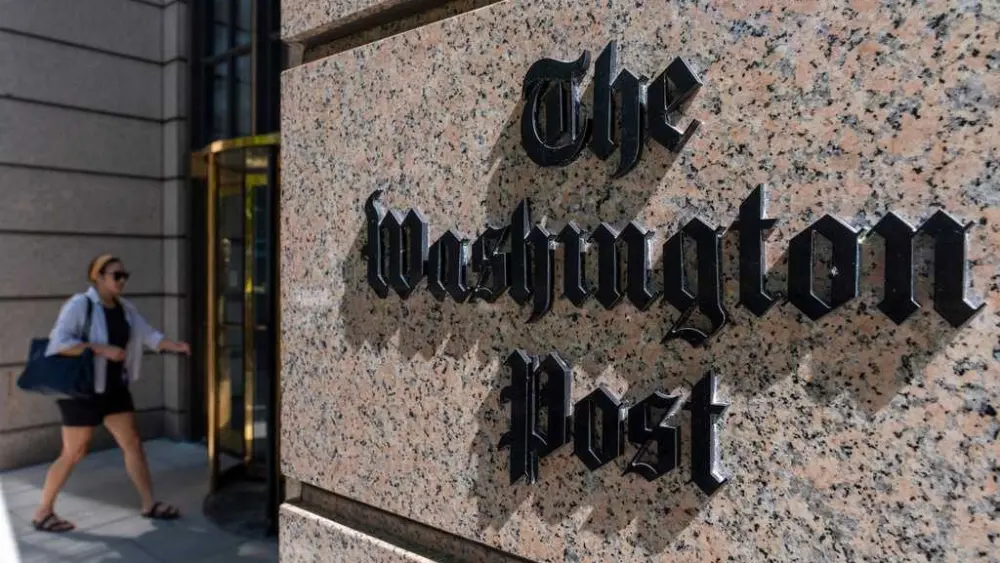 FBI searches Washington Post reporter's home in classified documents probe, newspaper says