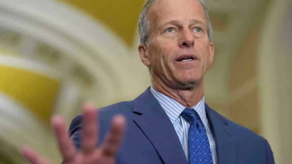 Senate Republicans defeat Venezuela war powers resolution as Trump pressures 2 GOP senators to flip