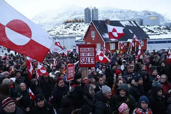 Trump announces steeper tariffs on European nations in pressure campaign to purchase Greenland