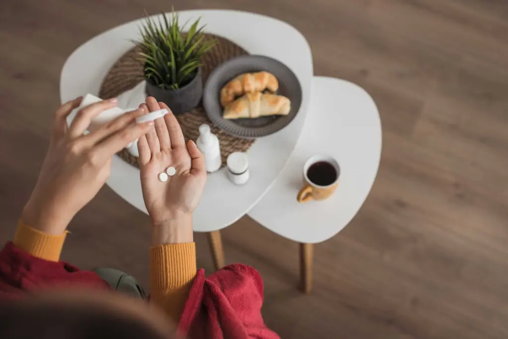 Dietitians say you shouldn't take these vitamins with coffee