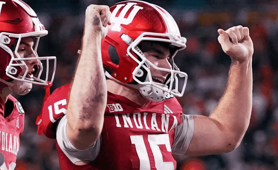 Indiana completes undefeated season and wins first national title, beating Miami 27-21 in CFP final