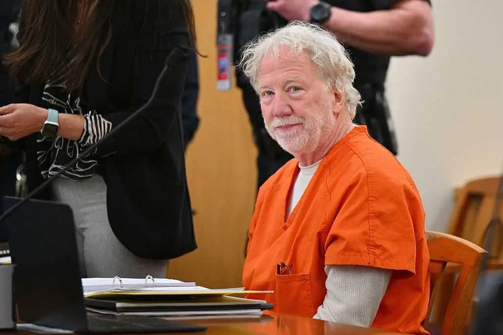 Judge orders release of actor Timothy Busfield from jail pending child sex abuse case in New Mexico