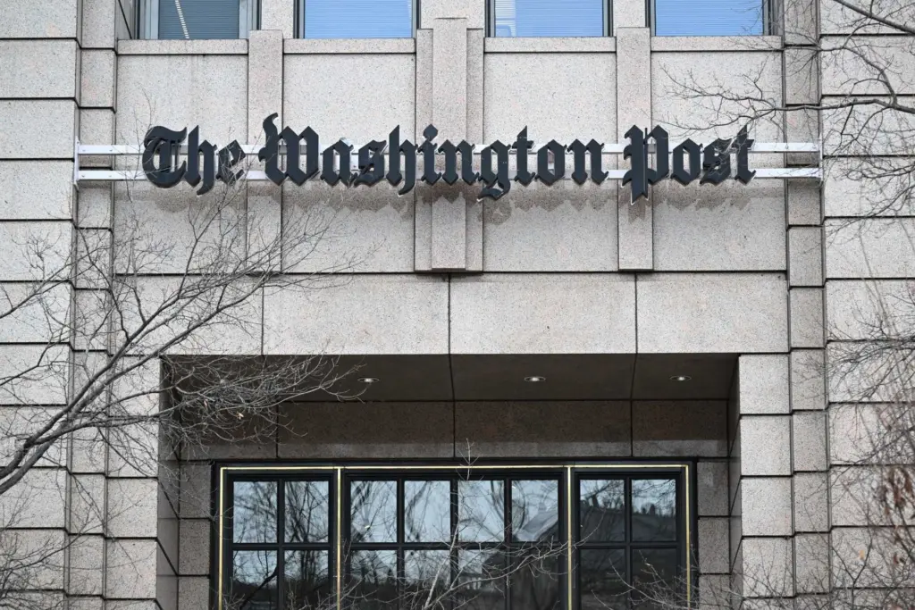 Washington Post seeks court order for government to return electronics seized from reporter's home