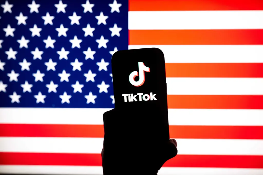 TikTok finalizes deal to form new American version of the app