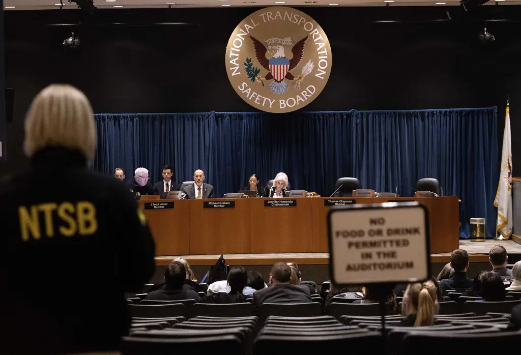 Investigators say systemic failures led to deadly midair plane crash