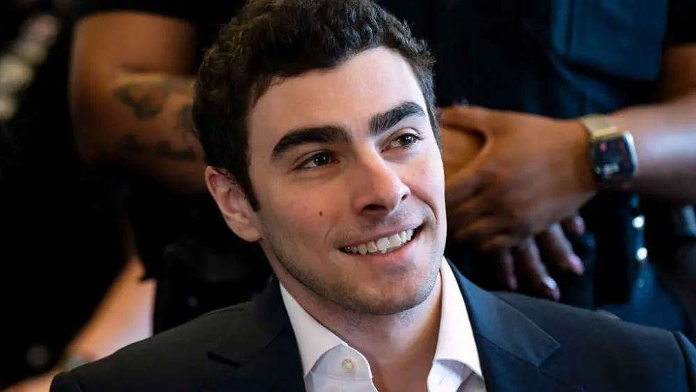 A man impersonating an FBI agent tried to get Luigi Mangione out of jail, authorities say