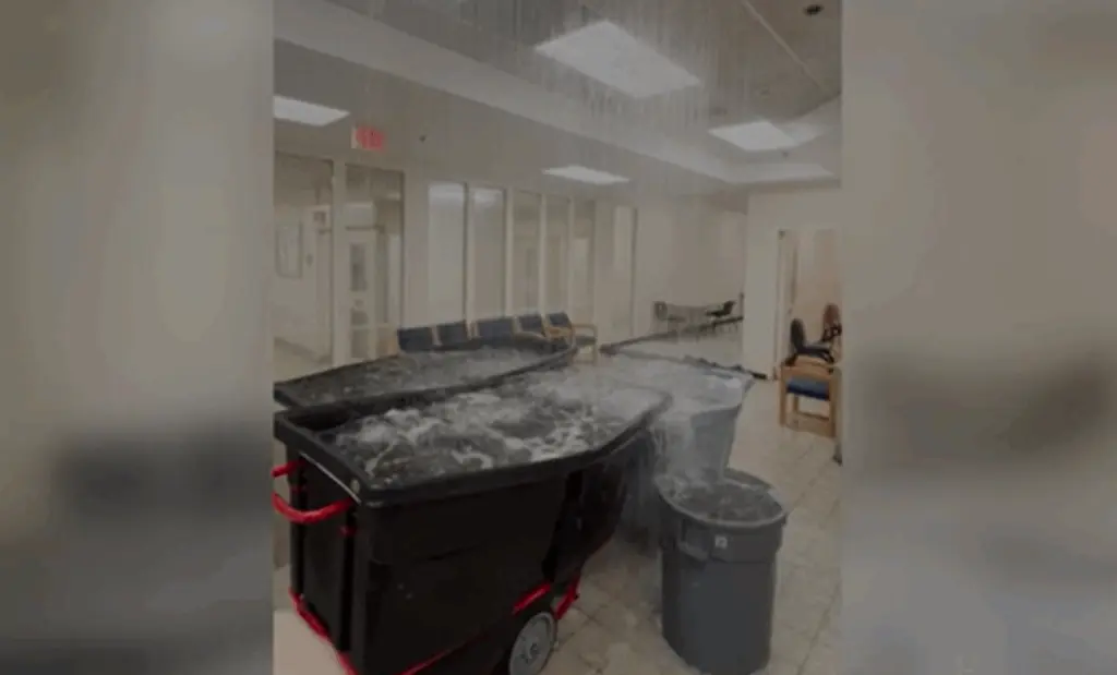 Video shows water pouring from ceiling after pipe bursts in Georgia jail
