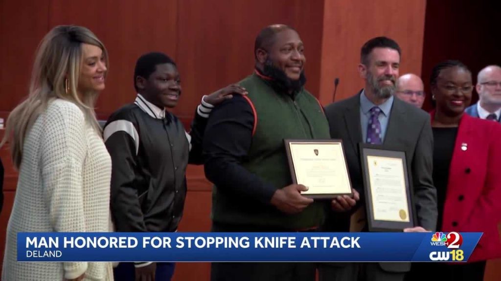 Good Samaritan makes U-turn, restrains alleged attacker to save child ...