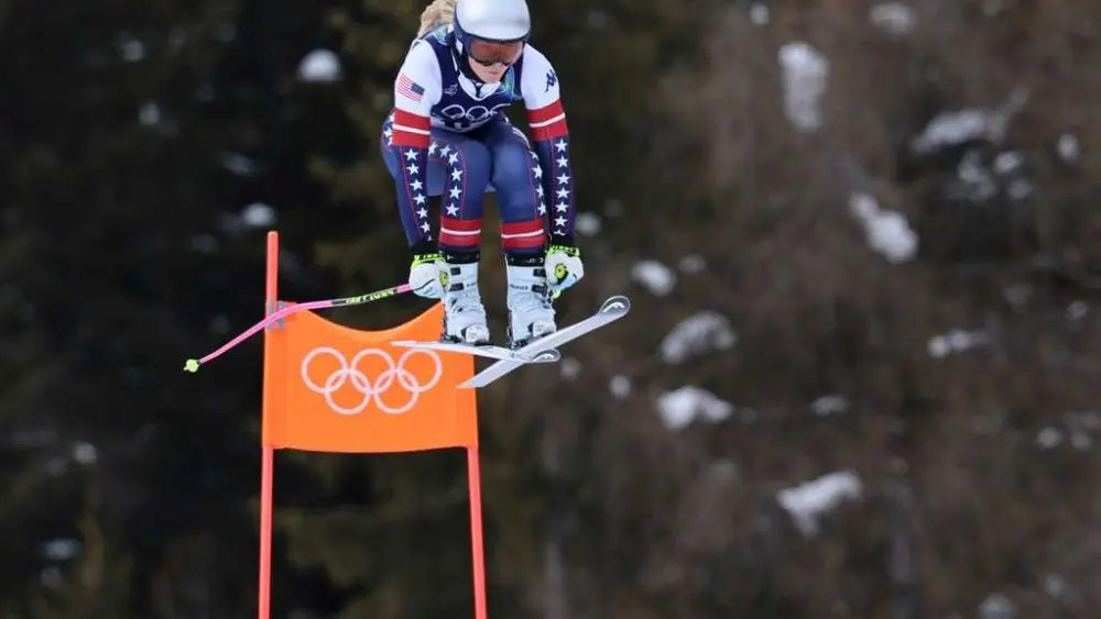 Lindsey Vonn completes first successful Olympic downhill training run to test injured left knee