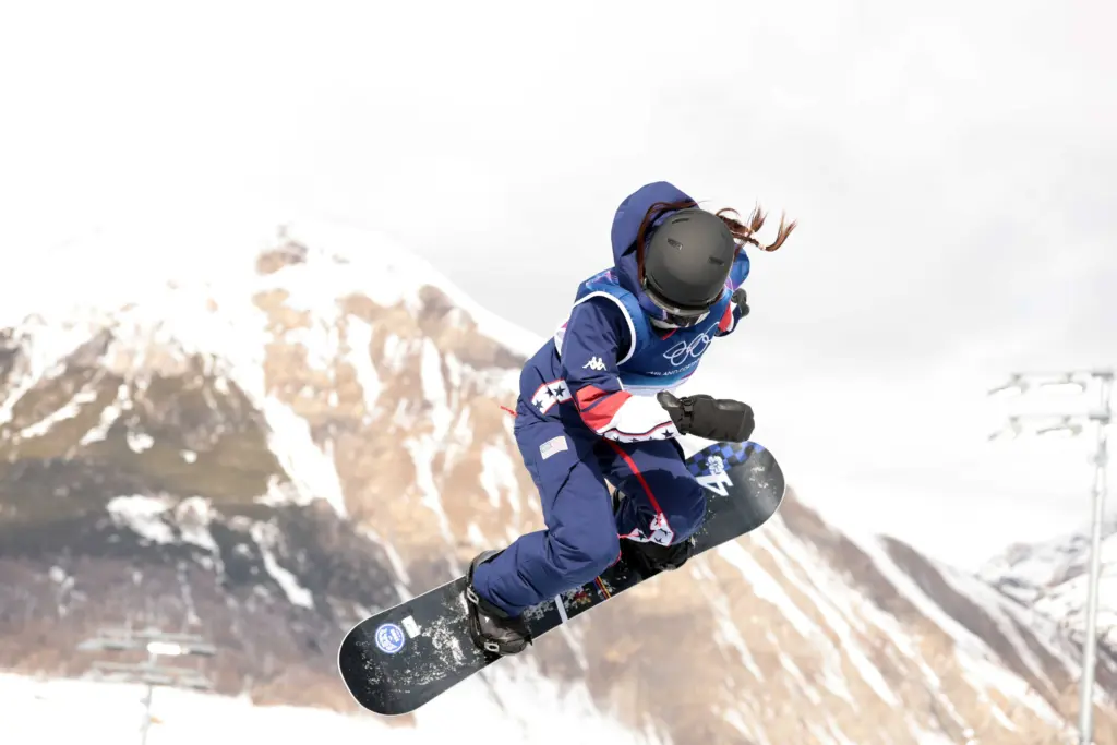 Chloe Kim shows no rust in a no-drama run through Olympic halfpipe qualifying