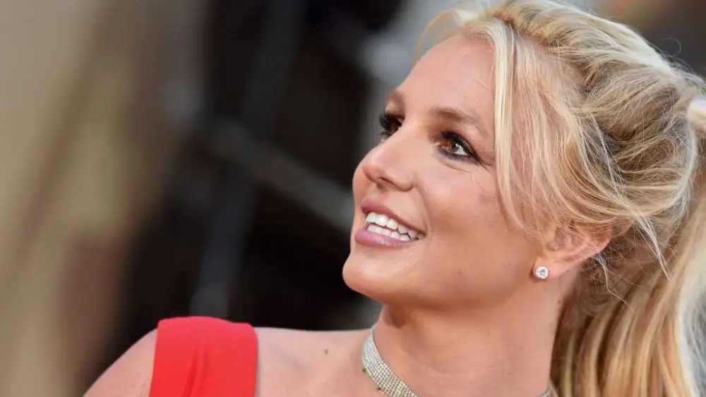 Britney Spears sells rights to music catalog
