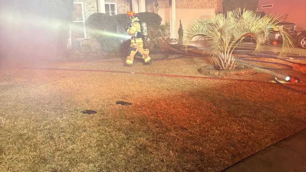 Savannah firefighters respond to house fire