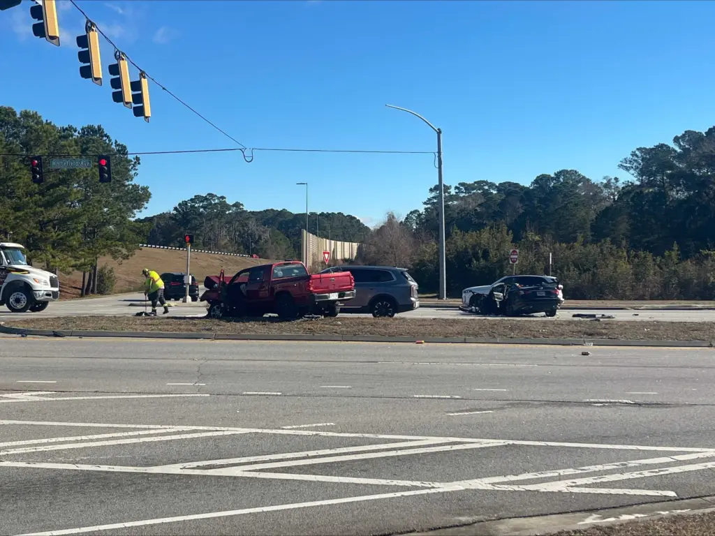 Crash shuts down busy intersection in Chatham County