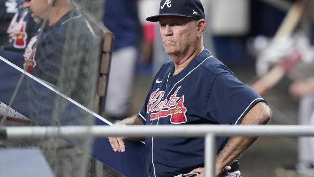 Brian Snitker honored by Georgia governor for Braves legacy