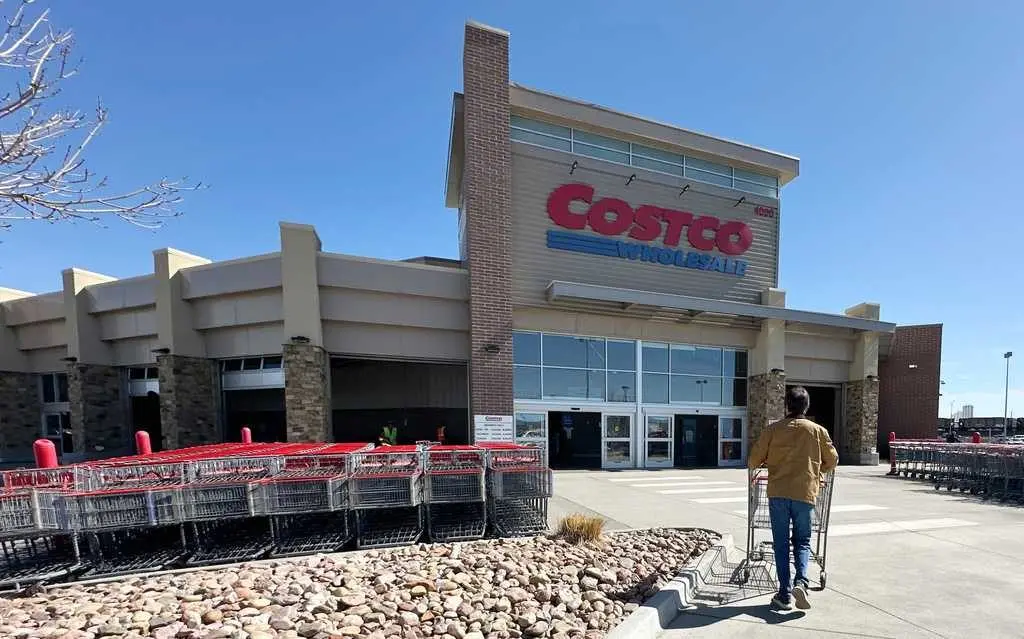 Costco is offering refunds for some restaurant gift cards. Here's why