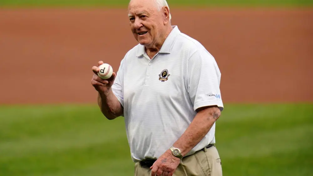 Baseball's Bill Mazeroski, known for walk-off home run in 1960 World Series, dies at 89
