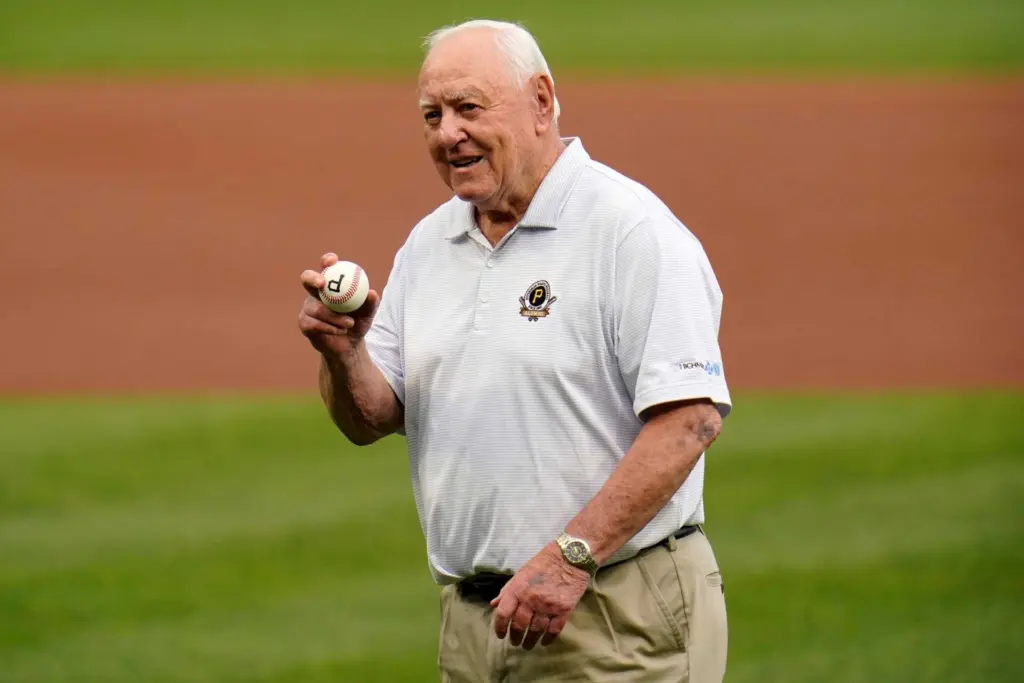 Baseball's Bill Mazeroski, known for walk-off home run in 1960 World Series, dies at 89