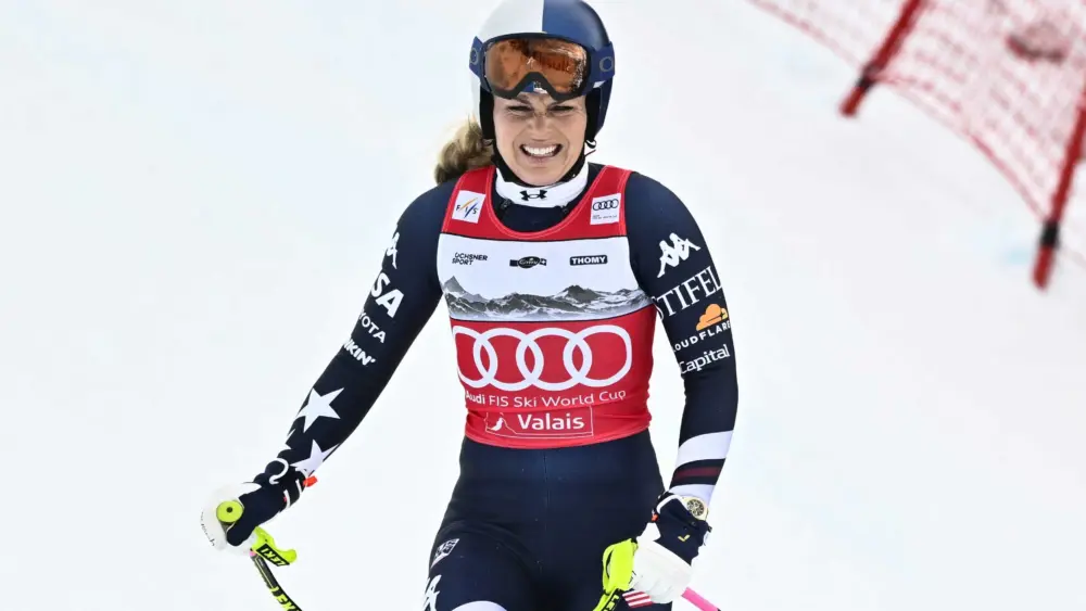 Lindsey Vonn says surgery saved her from having her left leg amputated after Olympic crash