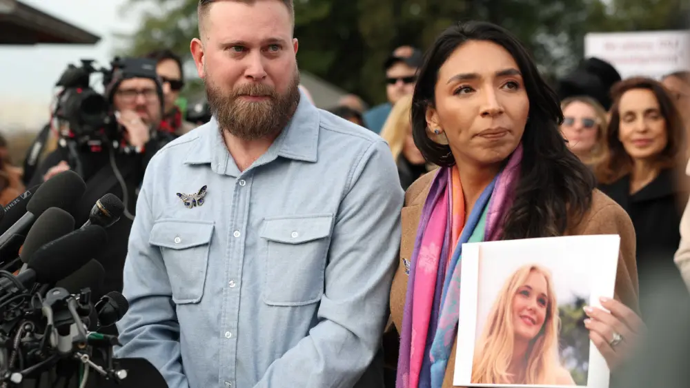 c8dab180-69e9-4939-913d-5163cdb0b9ae