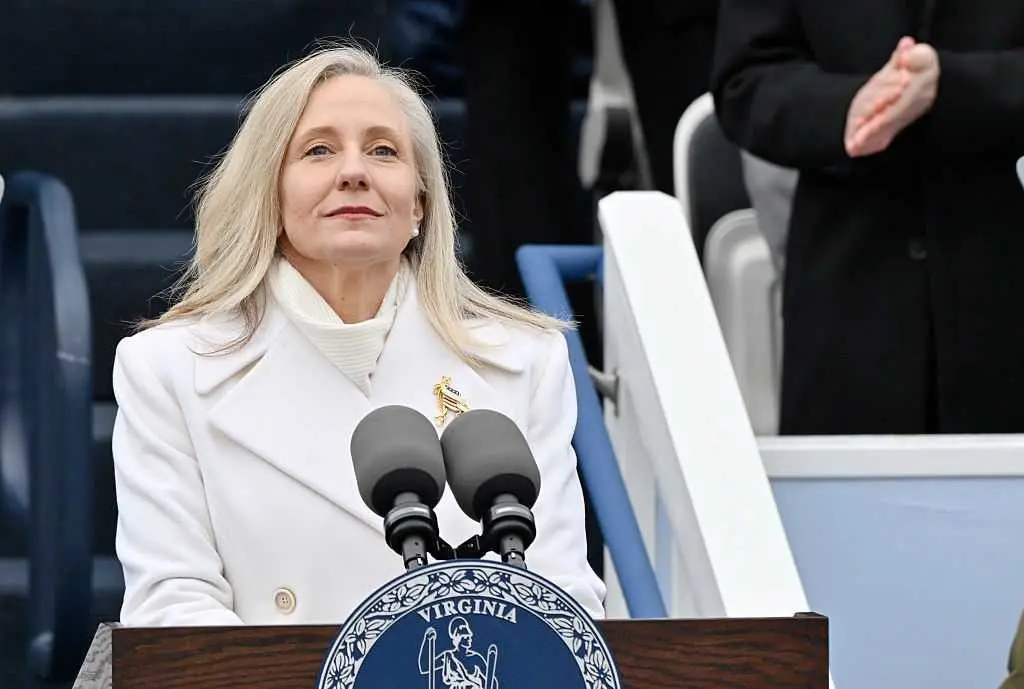 WATCH LIVE: Virginia Gov. Abigail Spanberger’s delivers Democratic State of the Union response