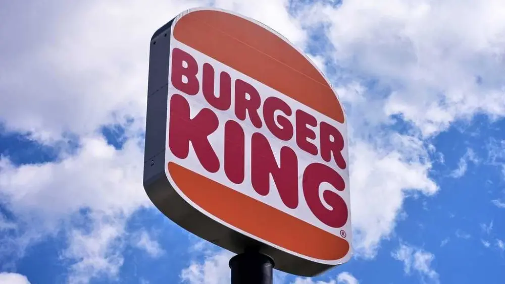 Burger King is testing AI headsets that will know if employees say "welcome" or "thank you"