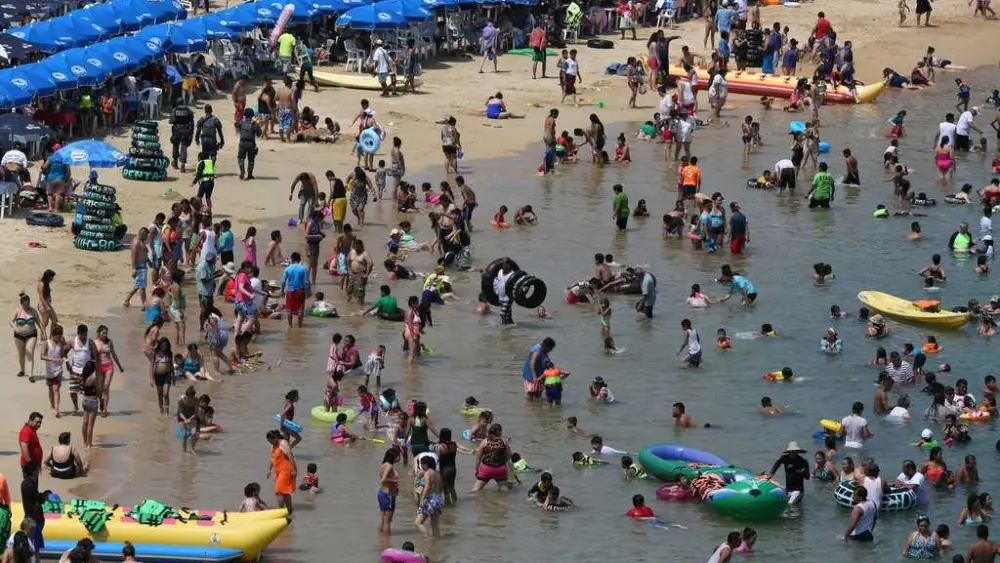 Experts urge informed planning for spring break in Mexico after cartel-related violence