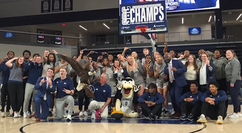 Eagles celebrate historic Sun Belt regular-season title with net-cutting ceremony