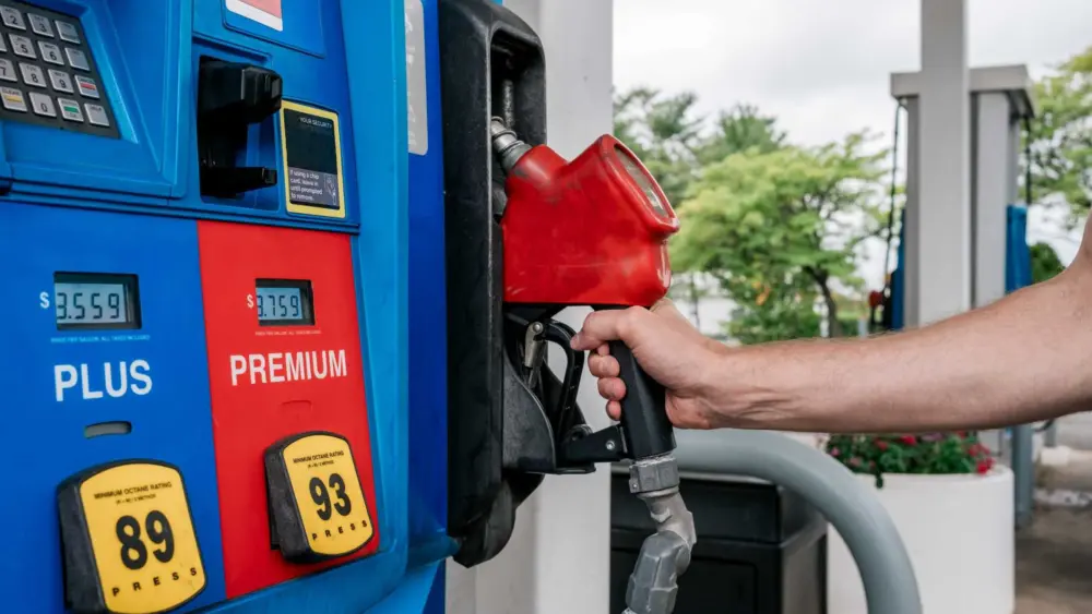 Average price for a gallon of gas rises 11 cents overnight in US, AAA says