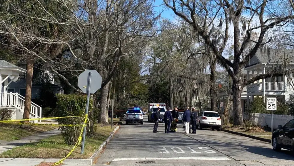 Police: 3 injured in Savannah shooting