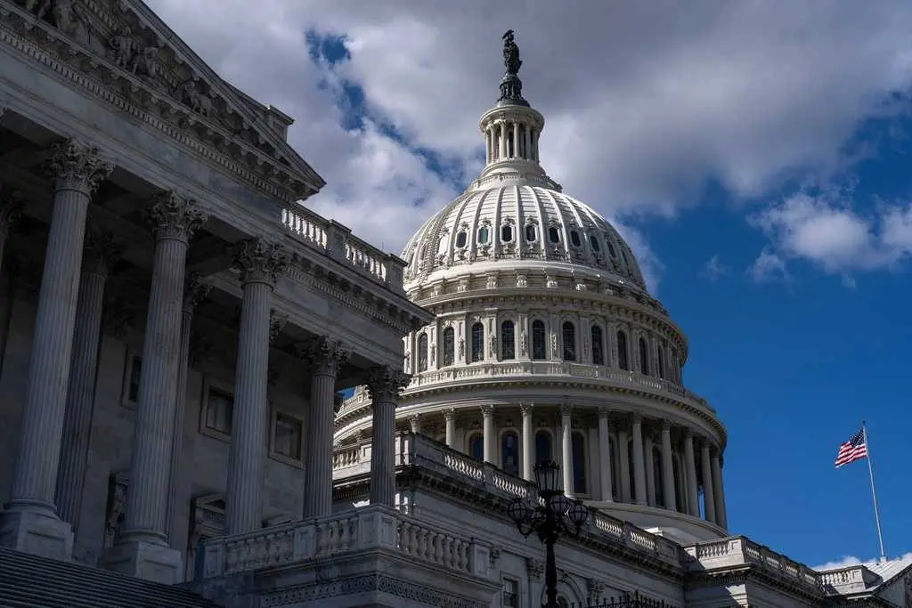 House narrowly rejects Iran war powers resolution in early test of Trump's strategy