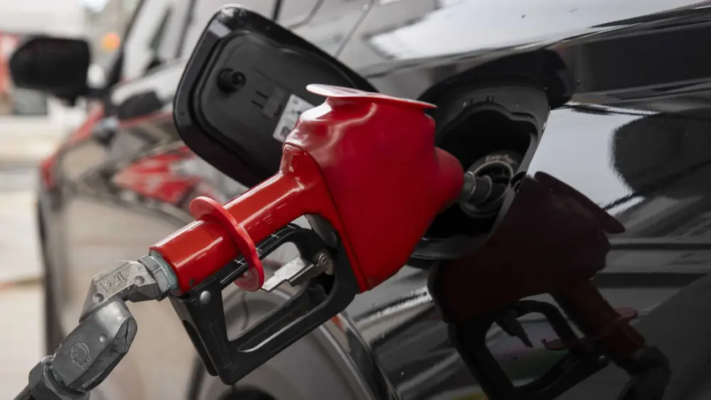 Track the average price of gas, crude oil in the US