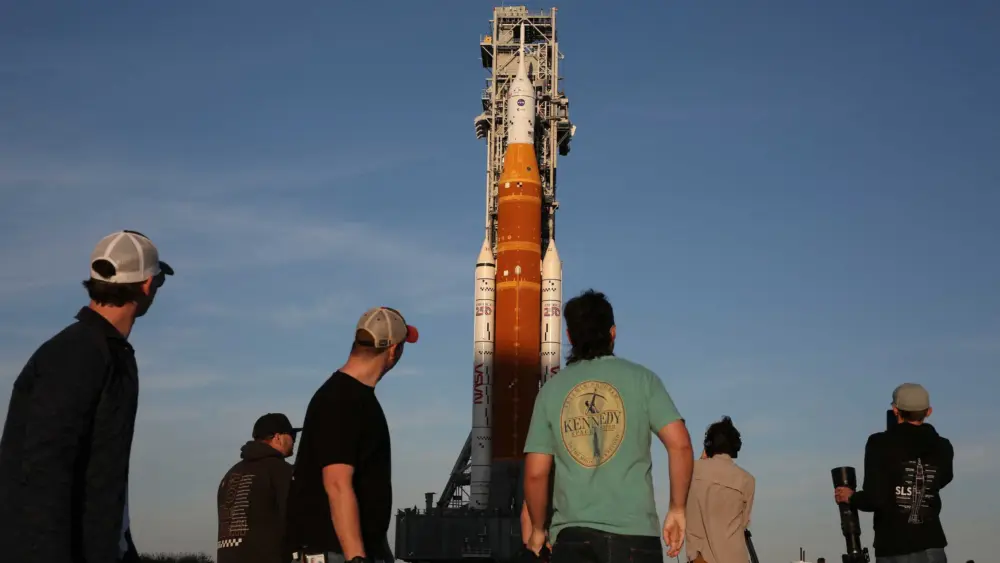 NASA gives update on program that'll send Americans to the moon for the first time since 1972