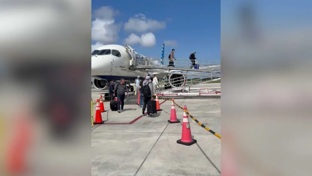 Bomb threat reported on Boston flight bound for Florida, passengers say