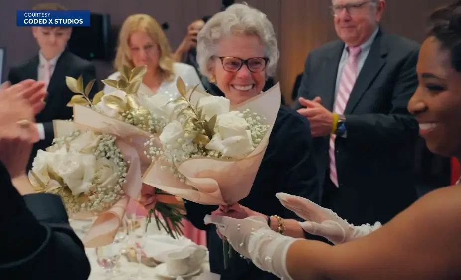 How one survivor quietly sent flowers to breast cancer patients for over a decade