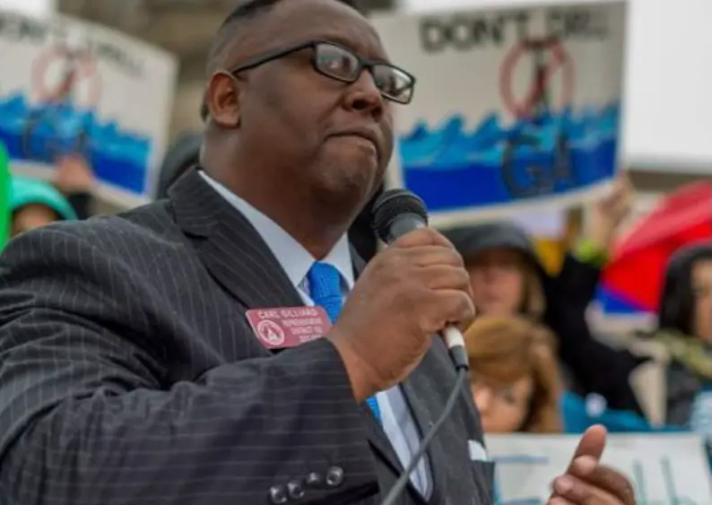 Representative Carl Gilliard bids farewell on the House Floor following a decade of service