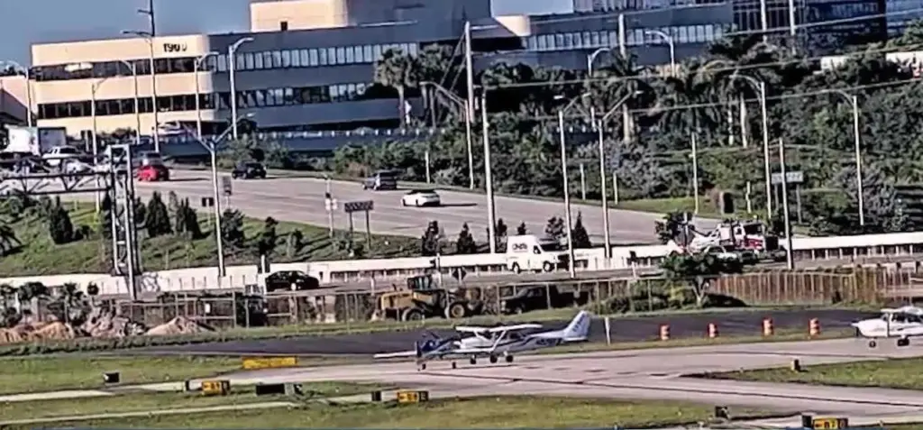 Plane collision at Florida airport captured on video