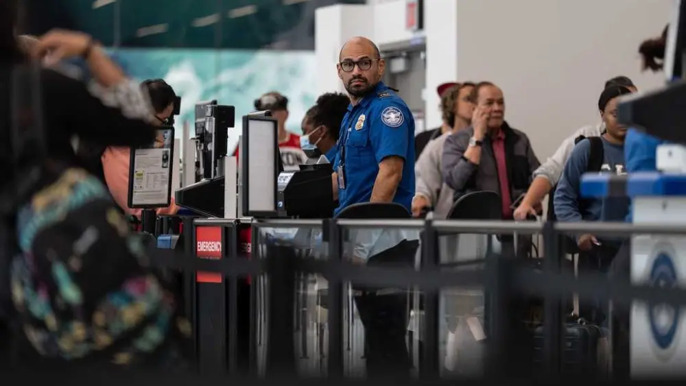 Bills to pay FAA and TSA workers during shutdowns get introduced but keep stalling in Congress