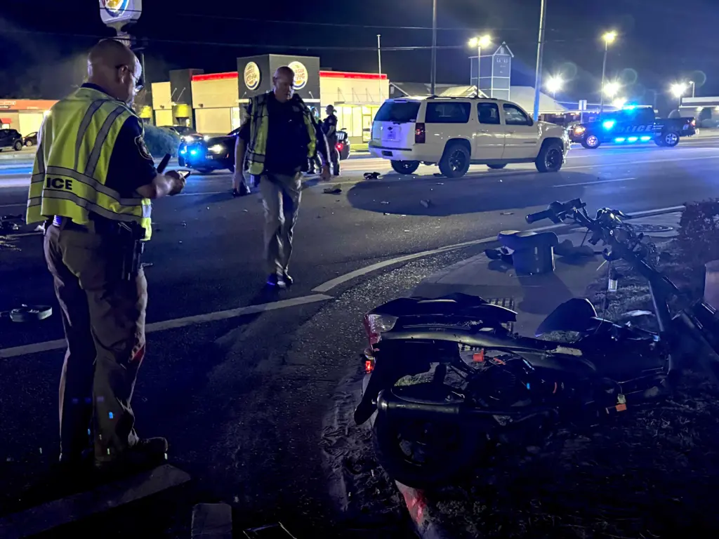 Crash involving moped leaves one seriously injured in Hinesville