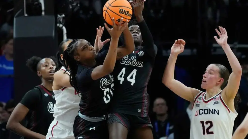 South Carolina smothers UConn 62-48 to advance to NCAA title game, snaps Huskies' 54-game win streak